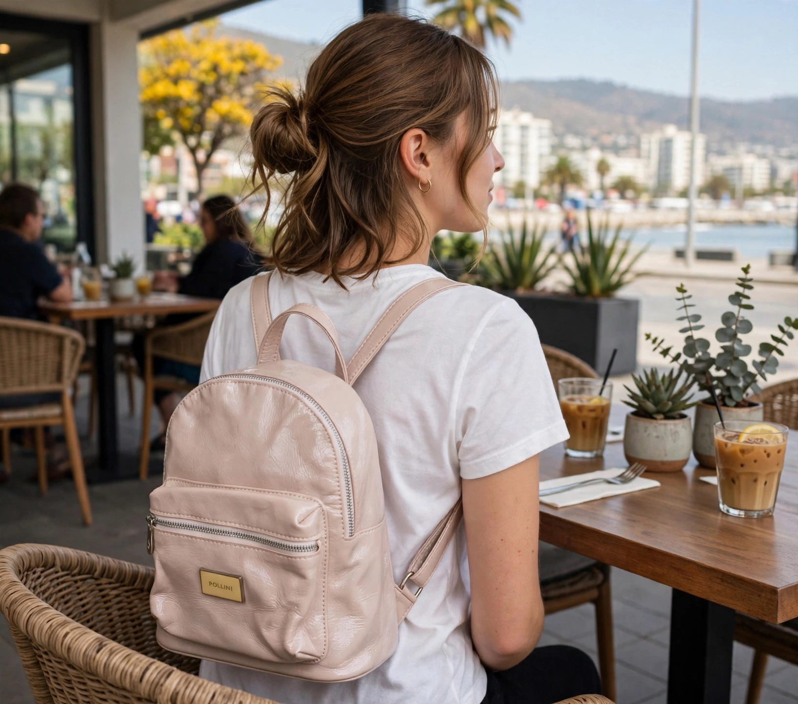 Mochila pequeña de la marca Pollini